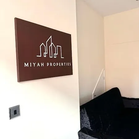 Flat In Apartment Birmingham